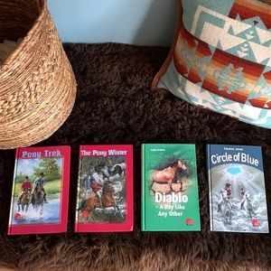 🐴 Pony club readers for young horse enthusiasts.